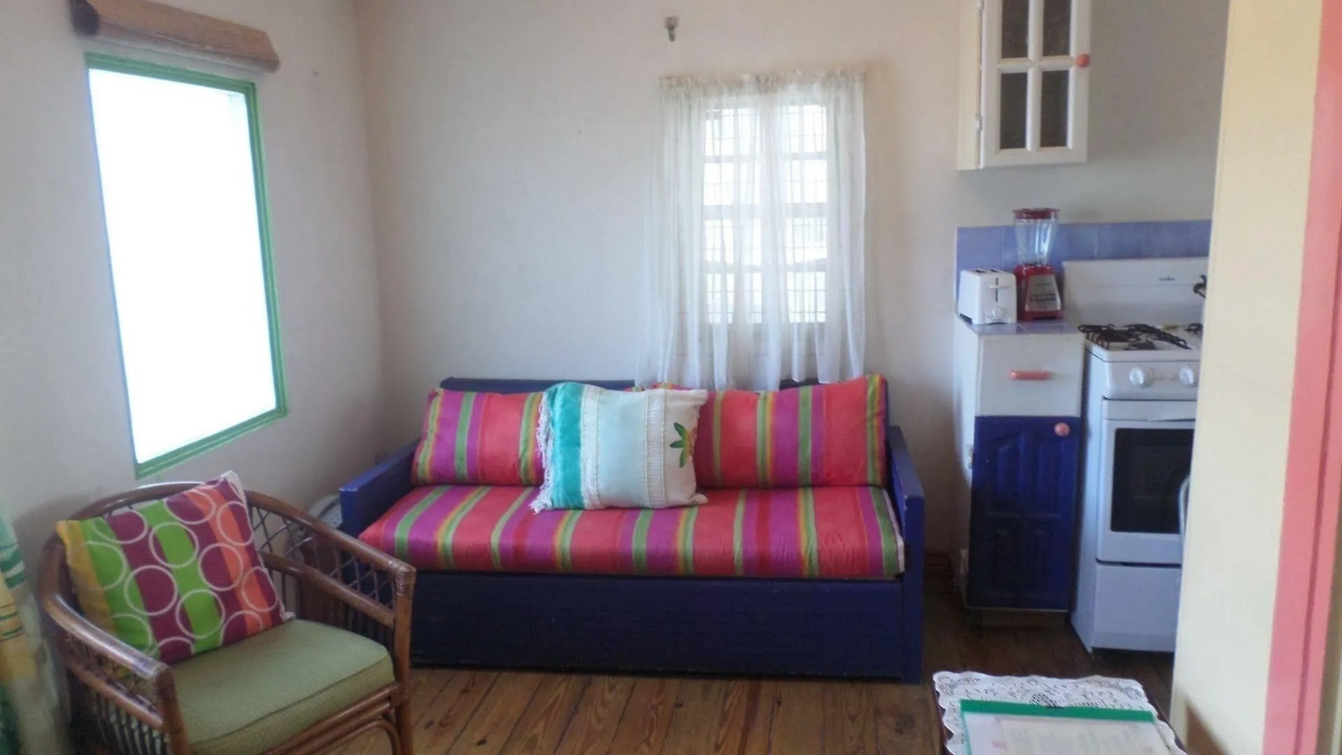 Annabelle'S Apartment Saint James Barbados